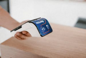 Pagamentos digitais sustentáveis: como os TPAs REDUNIQ ajudam a reduzir o desperdício