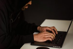 Como a nova vaga de fraudes digitais está a impactar os negócios em Portugal