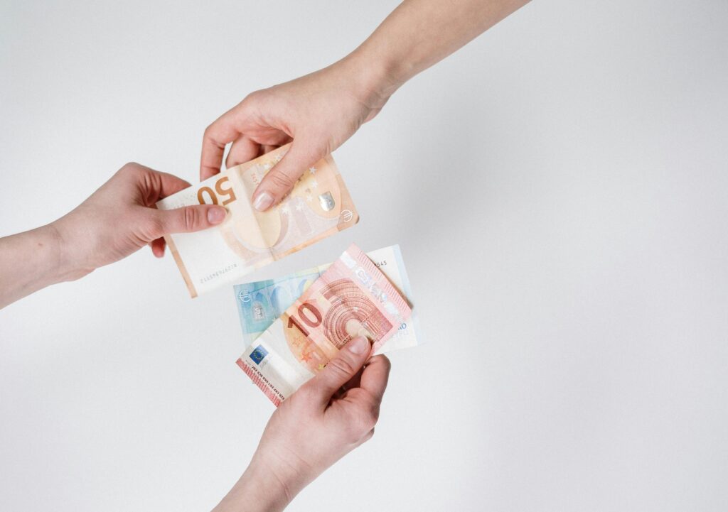 As mudanças nos hábitos financeiros portugueses