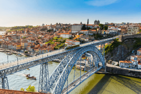 Já é possível pagar com contactless nos transportes do Porto - REDUNIQ